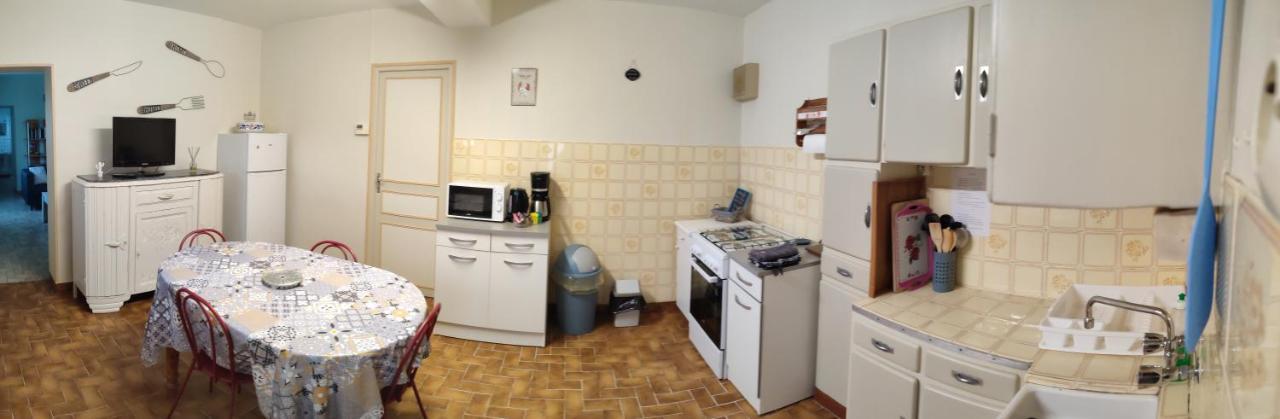 Gite Chez Jeannot Azay-le-Ferron Exterior foto